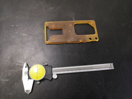Material plástico conservado piezas del ABS de la PC de la ingeniería de la bomba del motor del motor del CNC del OEM