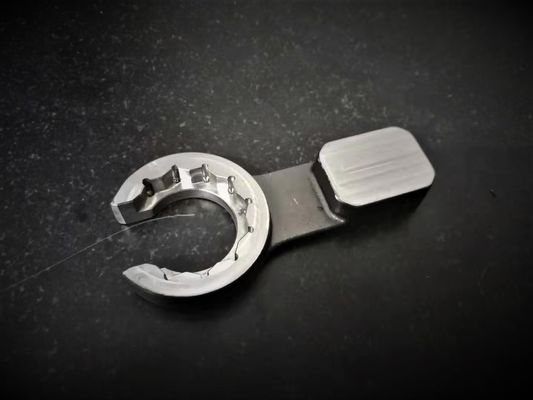 Corrosión anti de la cera de la alta precisión del bastidor de la explotación minera de los componentes perdidos del cortacésped