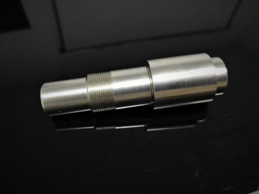 Equipo de audio de torneado de los productos del hilo del torno de las piezas del CNC que trabaja a máquina SUS304