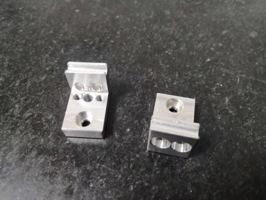 Aleación de aluminio mecánica de la estructura del hardware de los muebles de las piezas del CNC de la alta precisión que muele