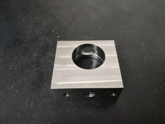 Maquinaria 4 AXIS del semiconductor que trabaja a máquina componentes trabajados a máquina del acero inoxidable