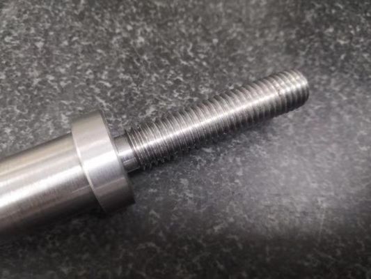 Piezas del torno del CNC del gusano del tornillo de la bola, AXIS multi que trabaja a máquina grueso médico de las partes 0.5m m