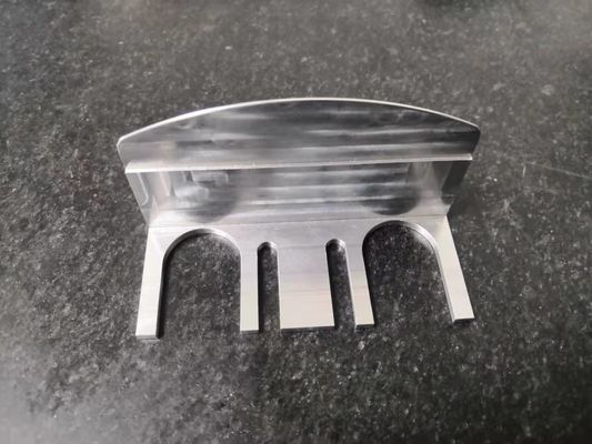 Precisión del CNC que trabaja a máquina forma especial superficial de anodización de la manija médica de los recambios