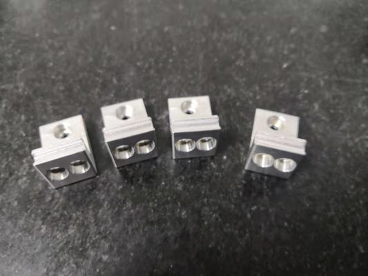 Aleación de aluminio mecánica de la estructura del hardware de los muebles de las piezas del CNC de la alta precisión que muele