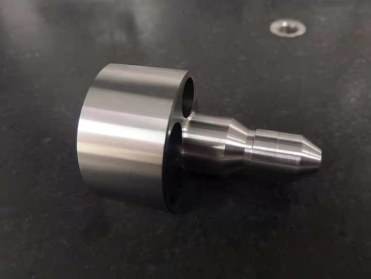 Piezas trabajadas a máquina precisión de la concentricidad 0.005m m del tratamiento térmico HRC60 Ra0.6